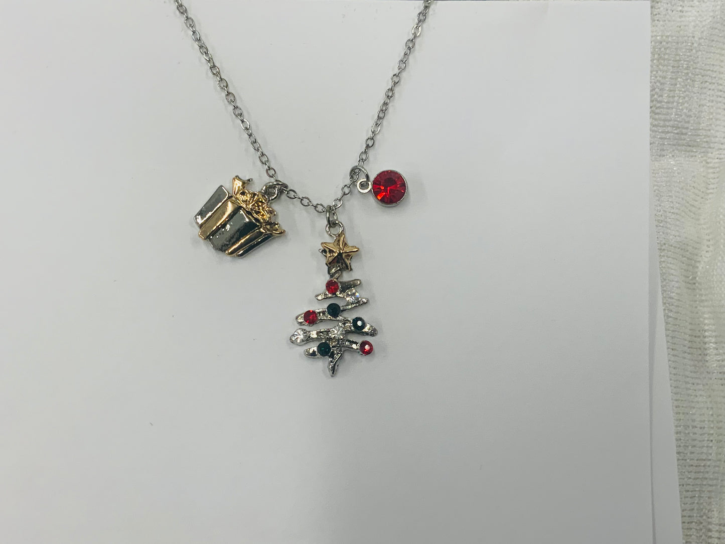 🎄 Holiday Charm Necklace in Gift Box